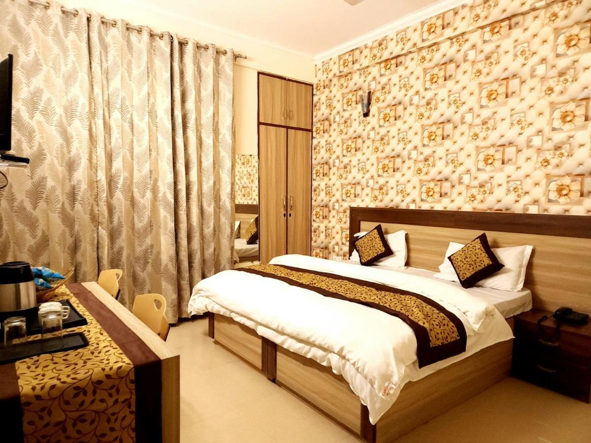 Hotel Sun Haven 그레이터 노이다 외부 사진